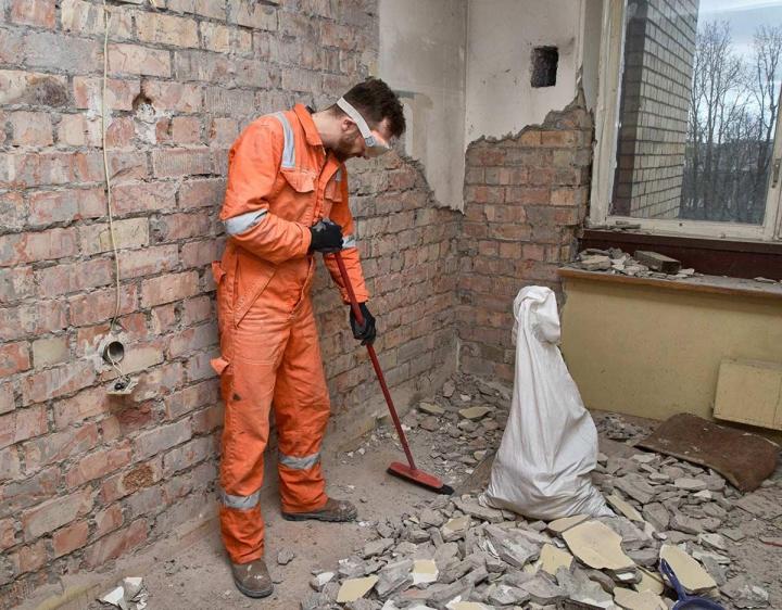 Nettoyage de locaux privés et professionnels après un sinistre.